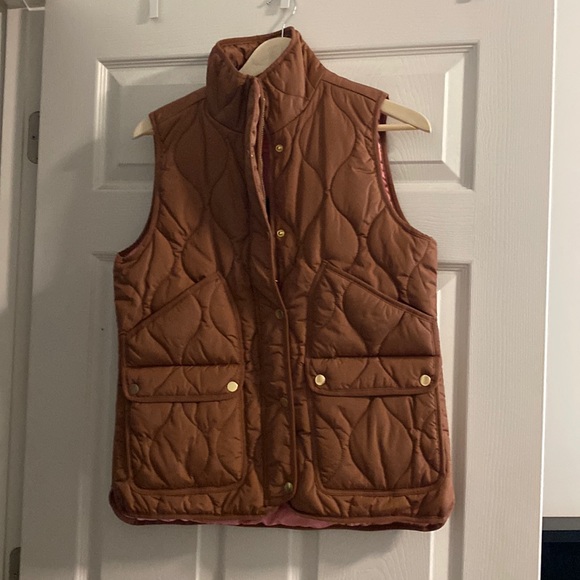 NWT! J Crew Signature Puffer vest!